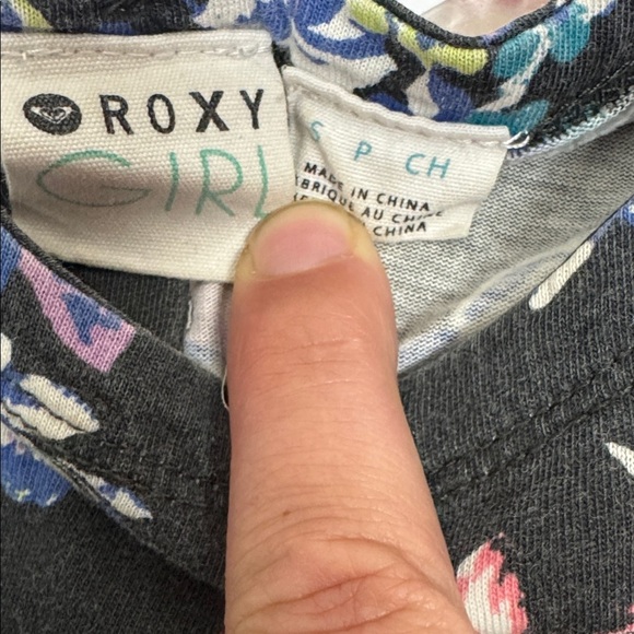 Roxy Girls’ Floral Black & Pink Relaxed Sleeveless Tank Size 6 - Picture 3 of 3